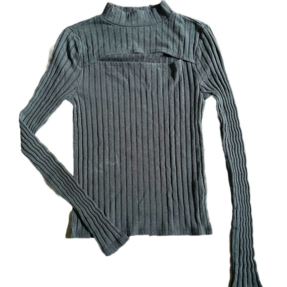 🌸FOREVER 21 BLACK MOCKNECK RIBBED LONG SLEEVE SWEATER WITH CUT OUT SIZE SMALL - Picture 1 of 5